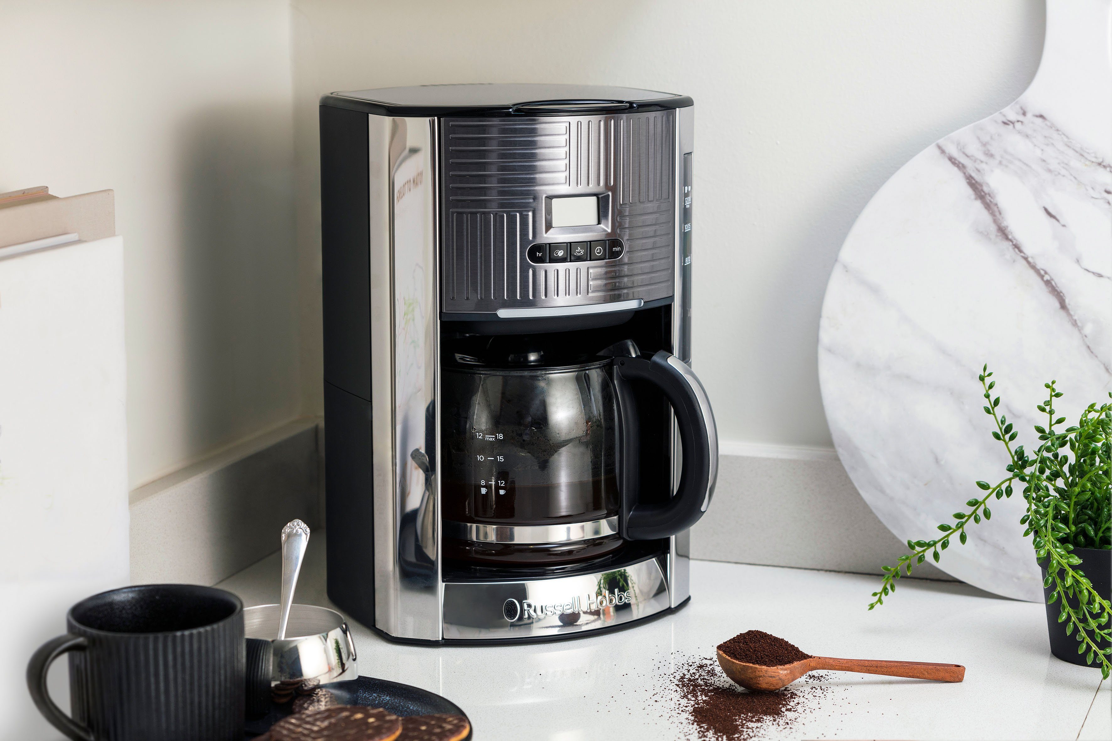 RUSSELL HOBBS Filterkaffeemaschine Geo Steel 25270-56, 1,5l Kaffeekanne, Papierfilter 1x4