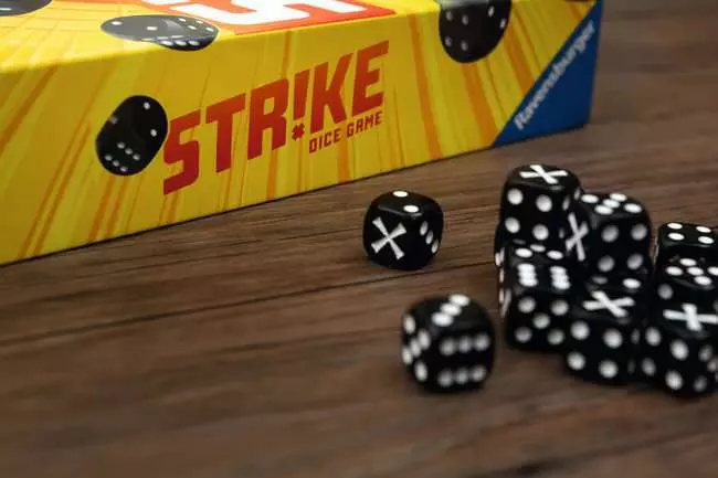 STRIKE - Spiel ab 8 Jahren