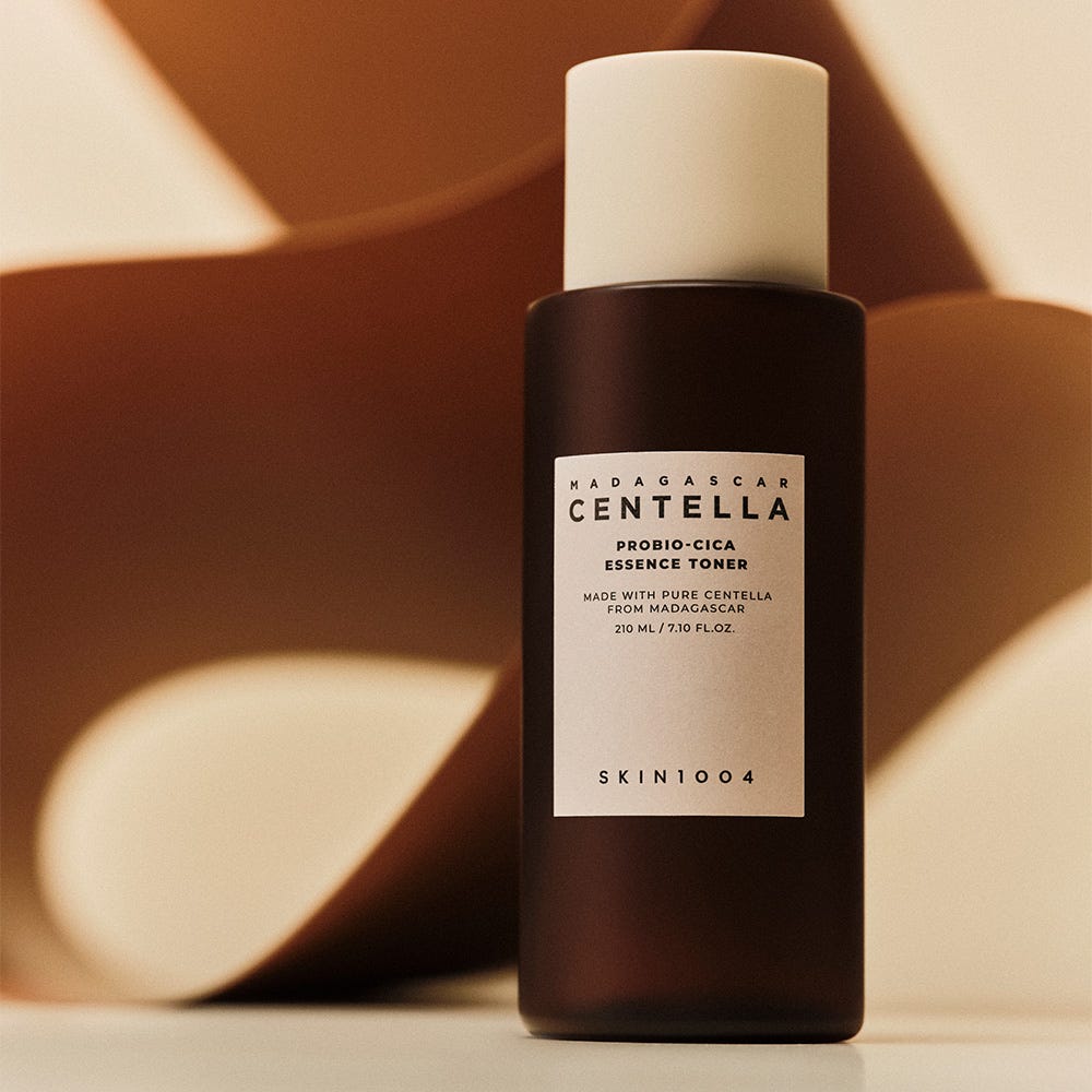 SKIN1004 Madagascar Probio-Cica Essense Toner 210 ml