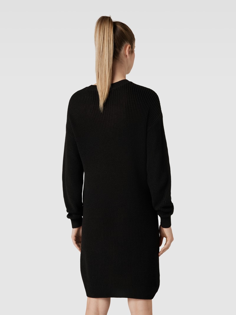 Strickkleid mit überschnittenen Schultern Modell 'MAYSA' in schwarz