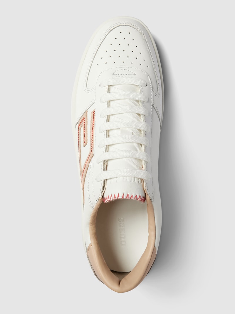 Sneaker mit Schnürverschluss Modell 'SILINA' in weiß