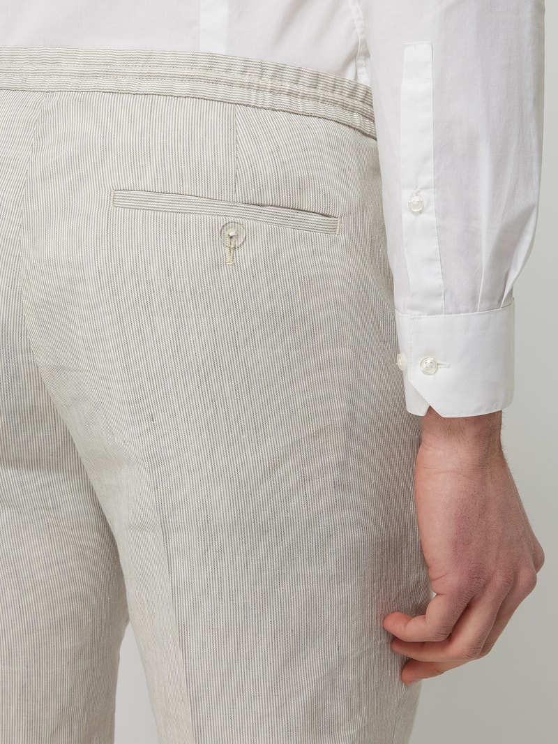 Shorts aus Leinenmischung in hellgrau