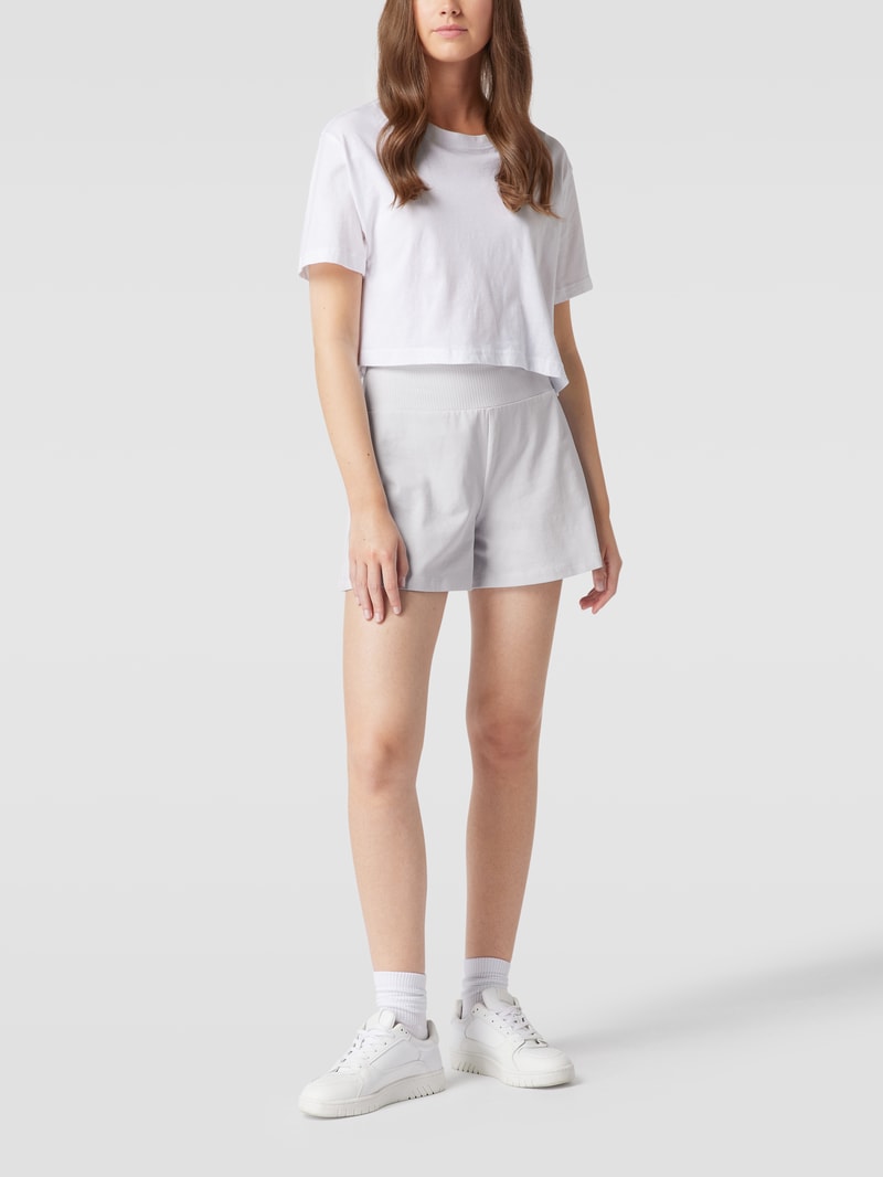 Shorts mit Label-Print in hellblau