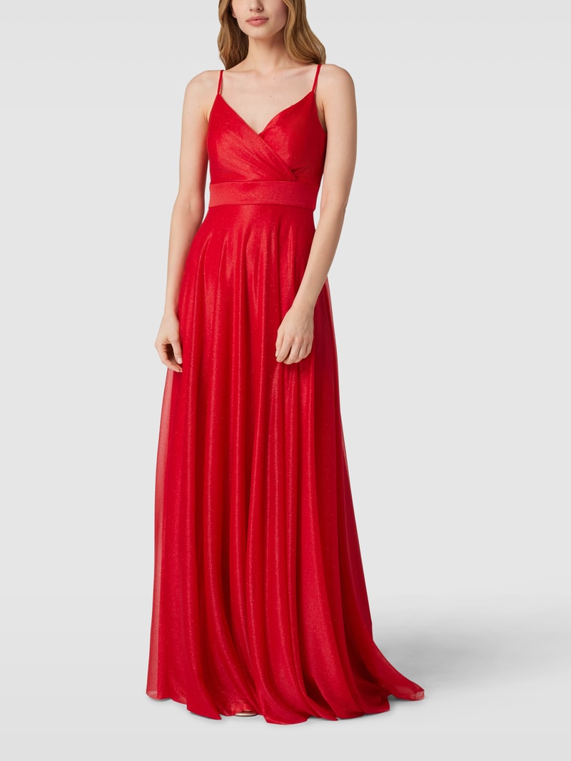 Abendkleid in schimmernder Optik in rot