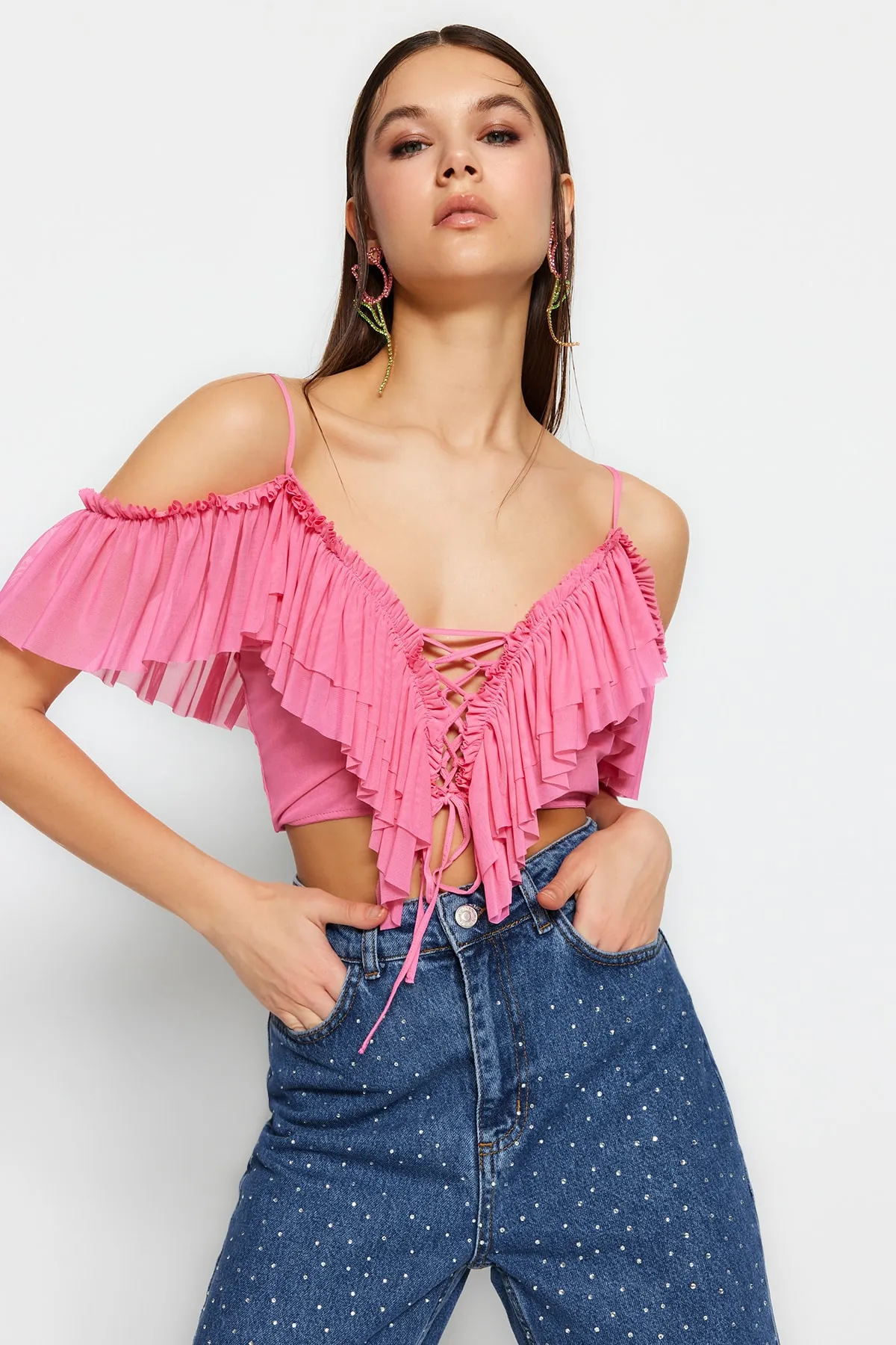 Trendyol Collection  Rosa Crop-Strick-Rüschenbluse TPRSS23BZ00072