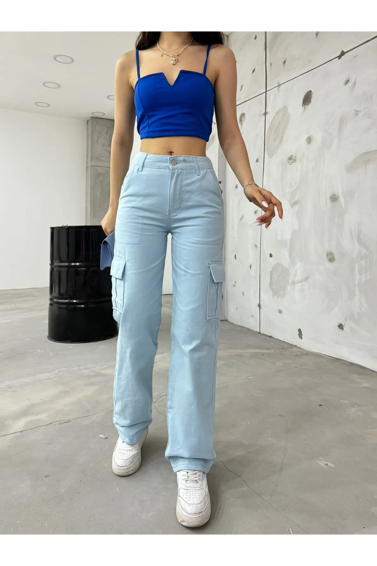 BİKELİFE  Babyblaue Cargohose für Damen mit hoher Taille und weitem Bein
