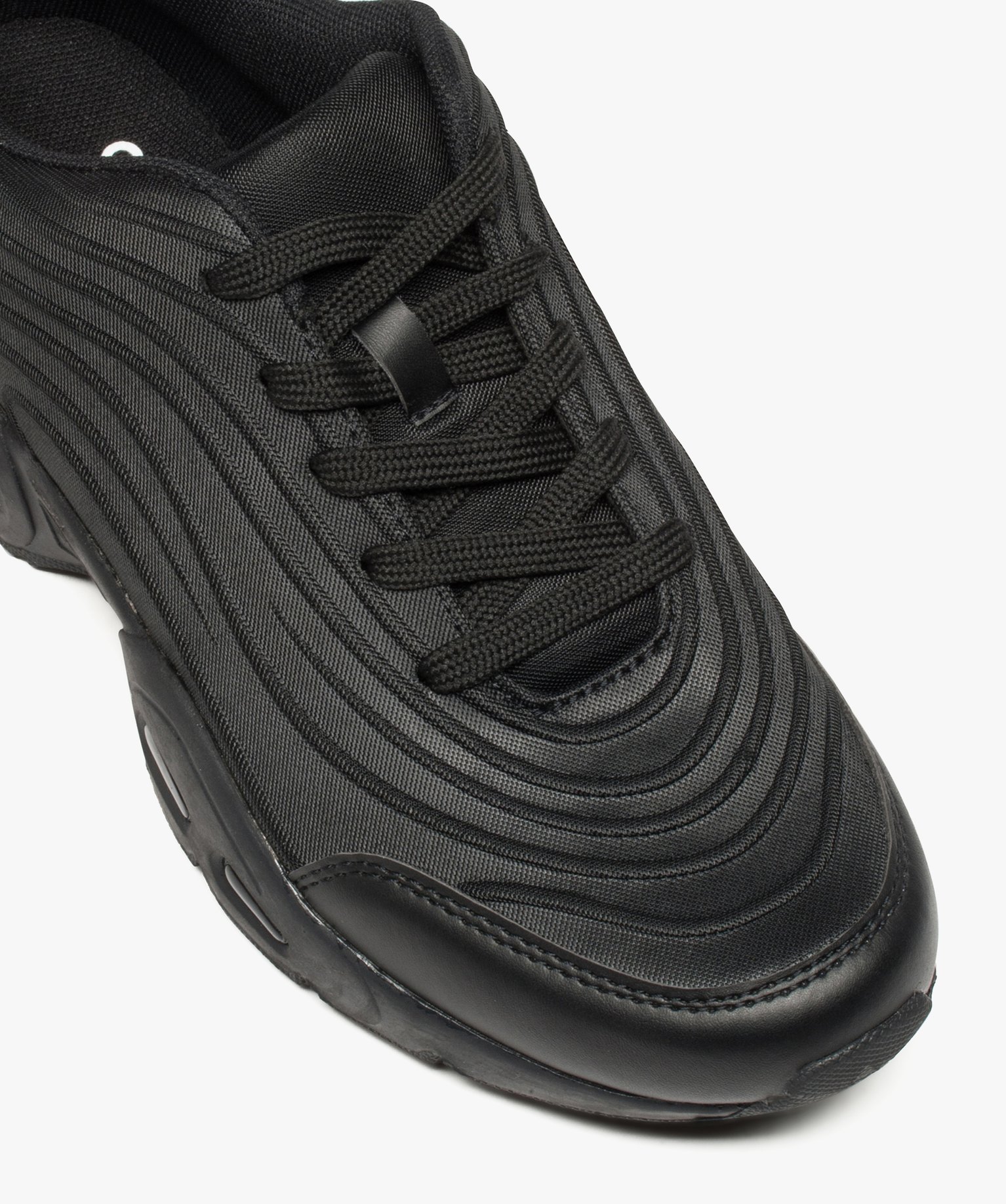 Baskets homme monochromes à semelle bulle crantée noir | GEMO