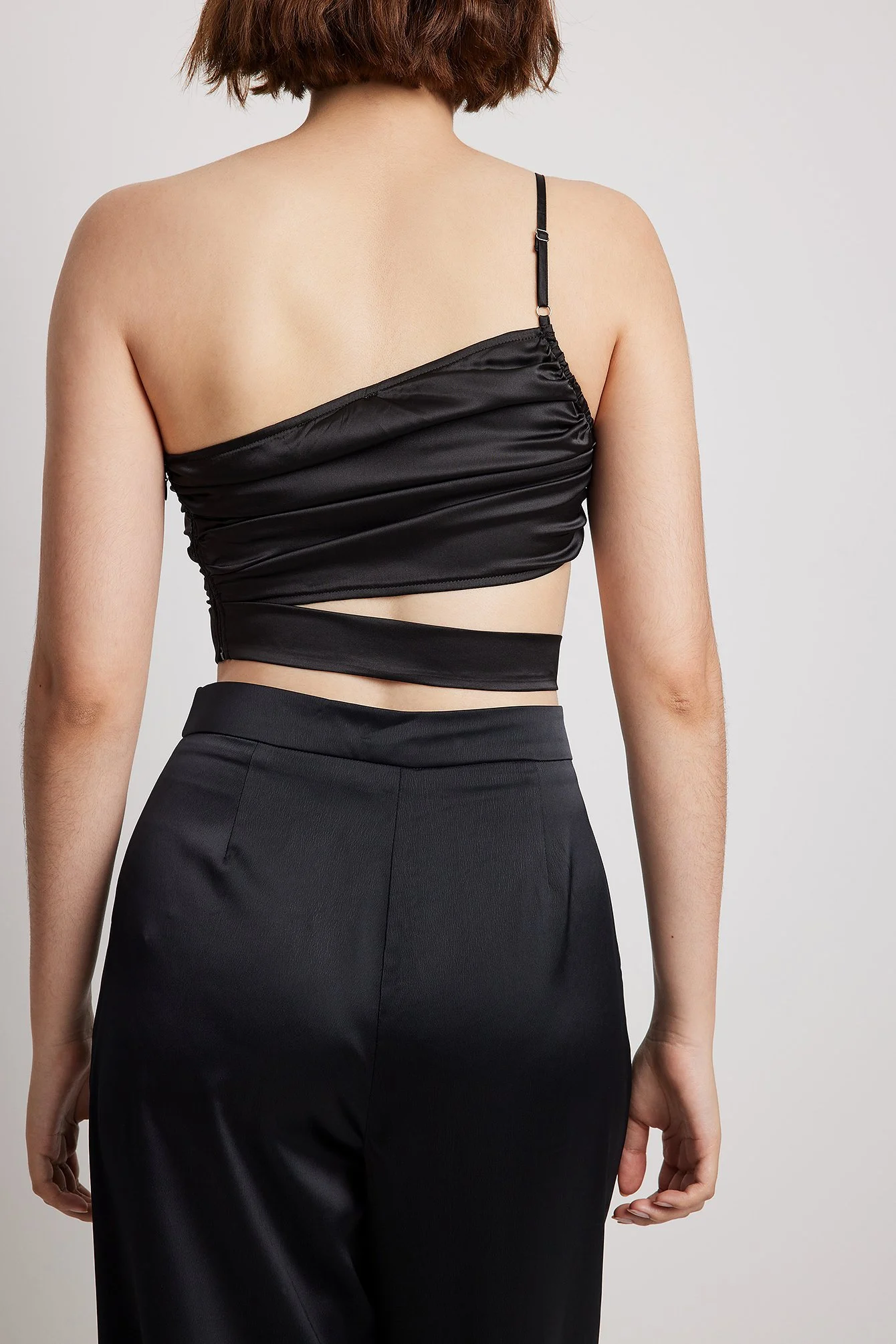 Asymmetrisches Singlet mit einem Schulterträger