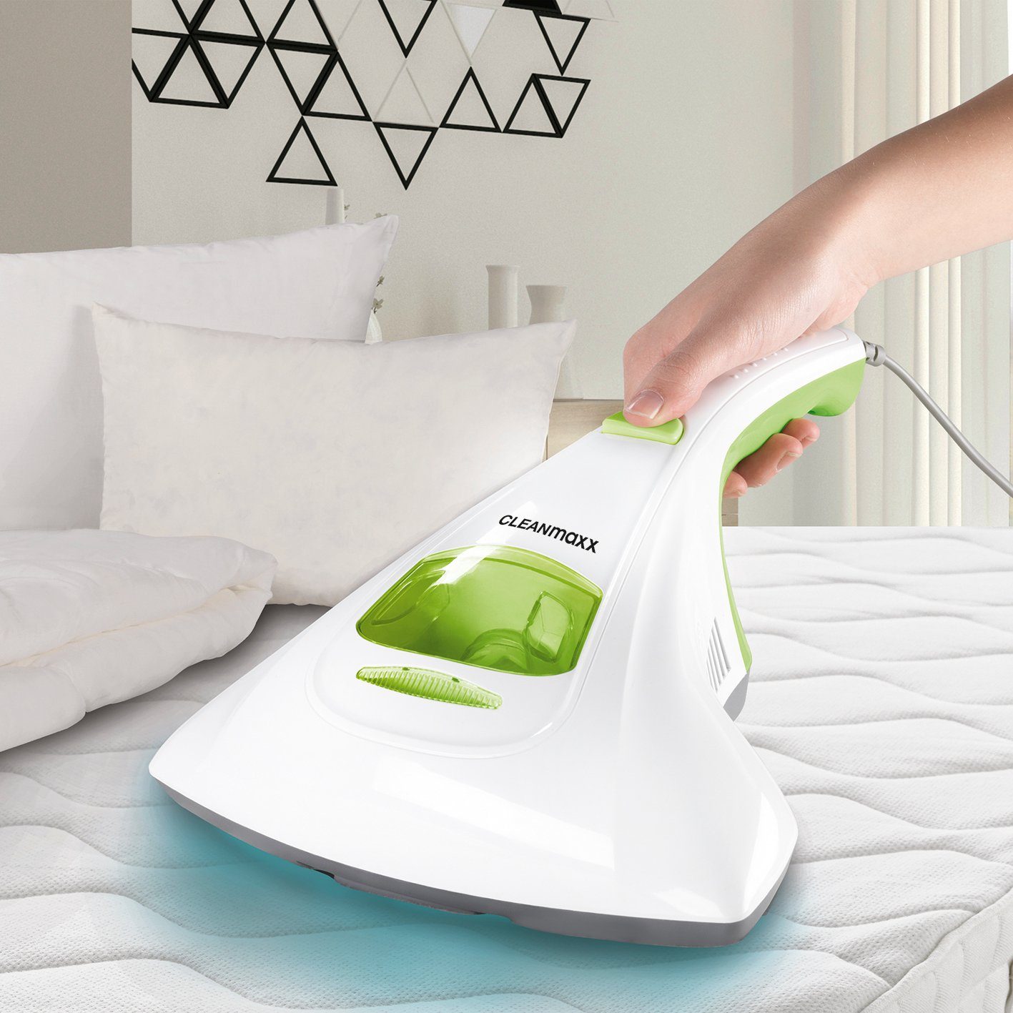 CLEANmaxx Matratzenreinigungsgerät Milben-Handstaubsauger mit UV-C-Licht 300W - Weiß/Limegreen