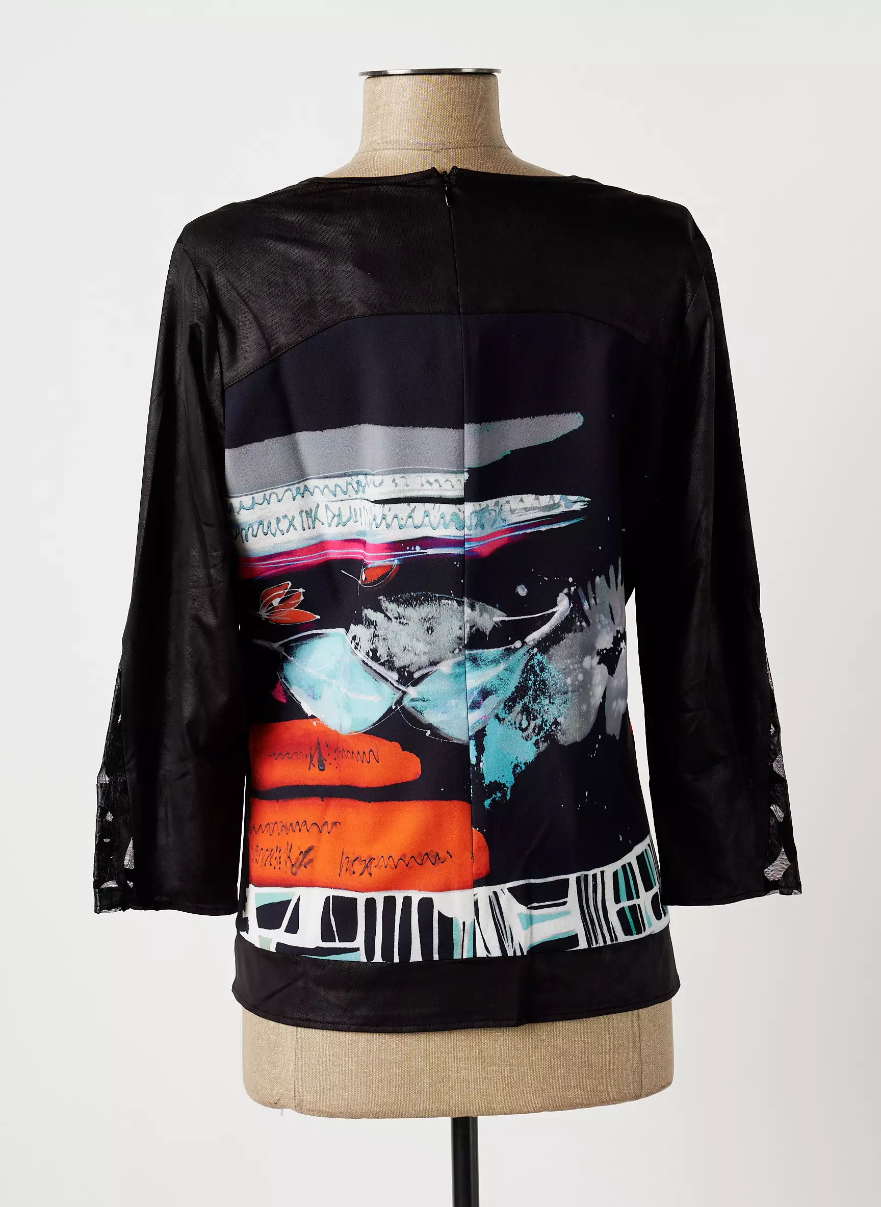 Guy Dubouis Tshirts Femme couleur noir
