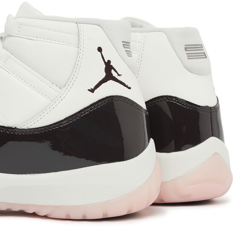 JORDAN Wmns Air Jordan 11 Retro 