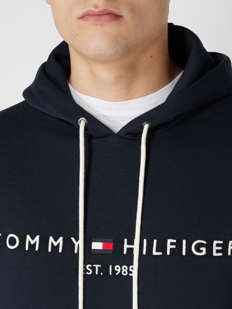Hoodie mit Logo-Stickerei in marineblau
