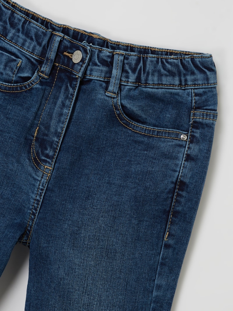 Slim Fit Jeans mit Stretch-Anteil in blau