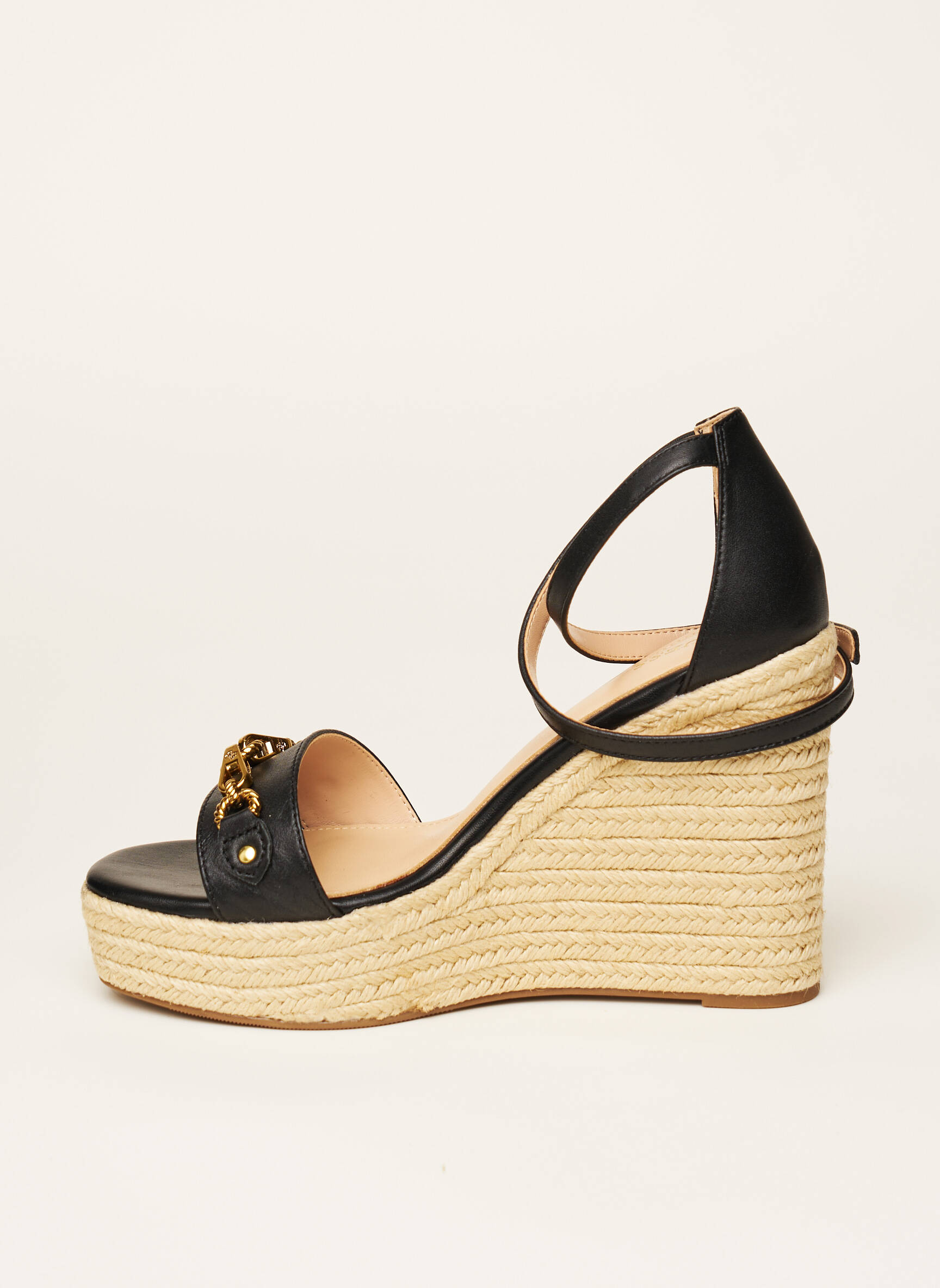 Guess Sandales Nu Pieds Femme couleur noir