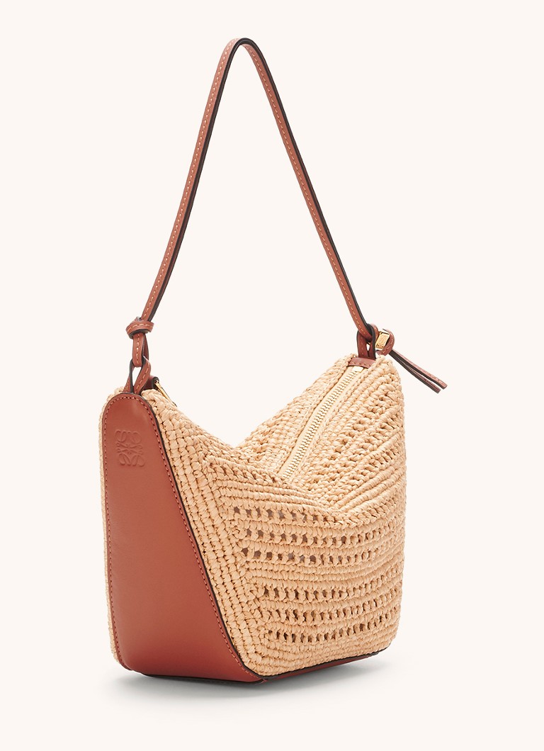 LOEWE Hammock Hobo Mini -olkalaukku vasikannahkayksityiskohdilla