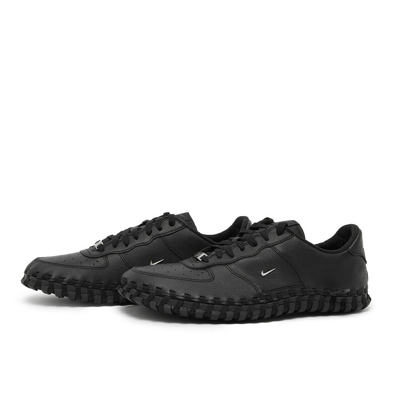 NIKE x Jacquemus J Force 1 Low LX SP black/metallic silver