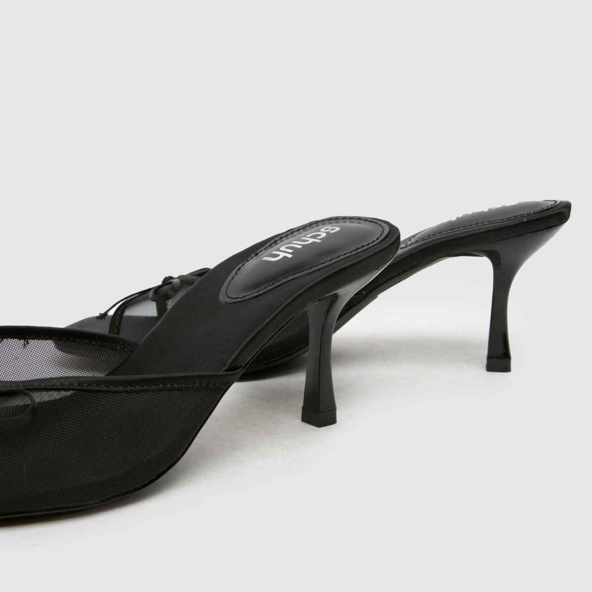 Schuh Selena Mule magassarkú fekete színben