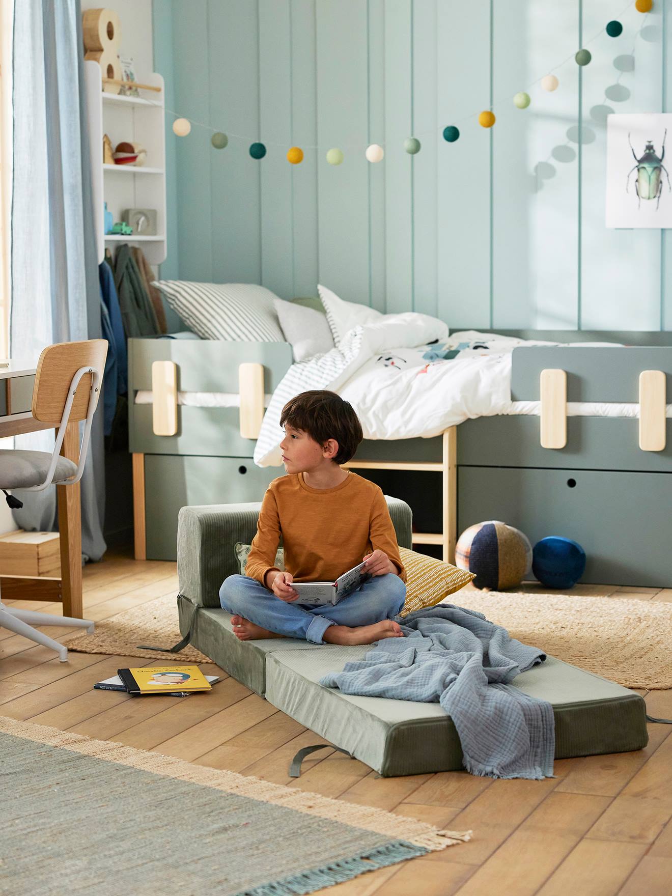 Vertbaudet Kinderzimmer Schlafsessel mit Cordbezug - grün
