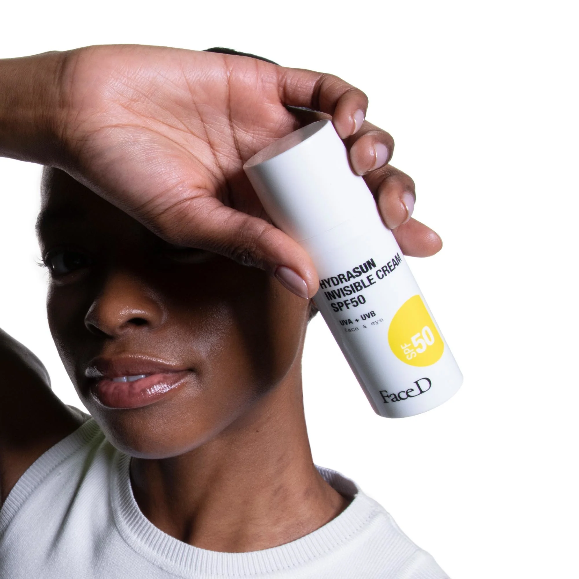 Viso Hydrasun neredzamais krēms SPF50 - saules aizsargkrēms ar augstu aizsardzības līmeni.