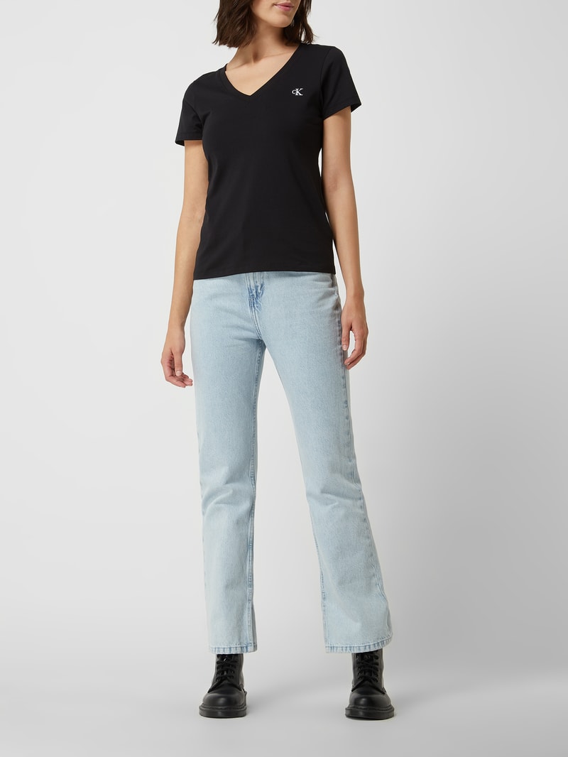 T-Shirt mit Logo-Stickerei  in black