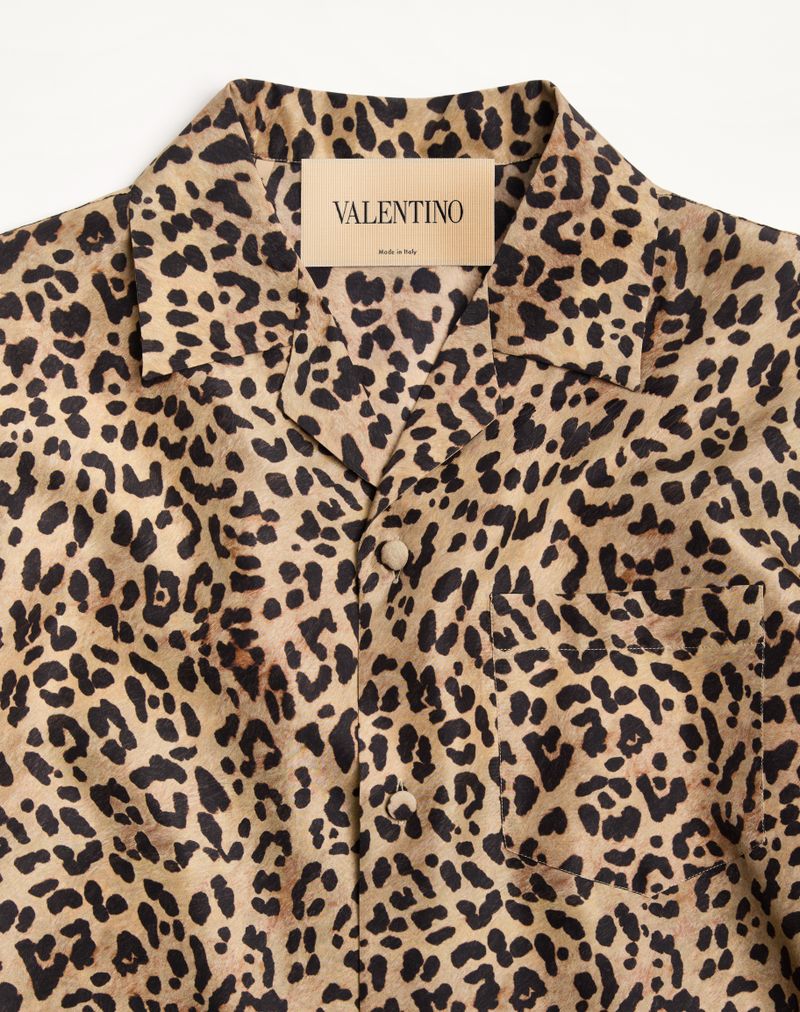 Camisa Valentino Habotai Silk Bowling com estampa Fauve Eclat Animalier