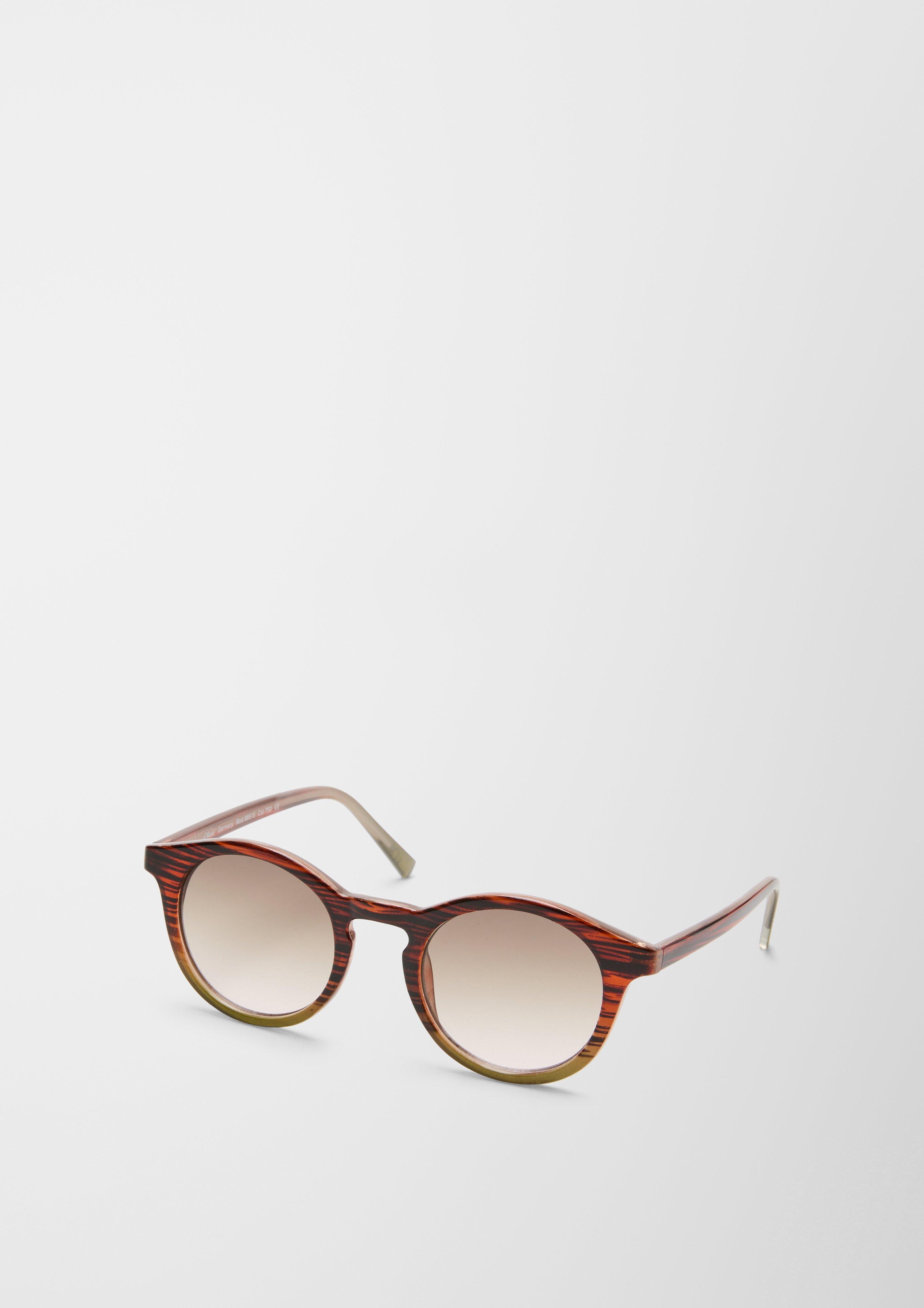 Sonnenbrille mit breiter Fassung  6008465-750