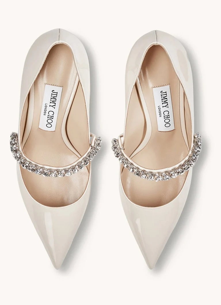 Jimmy Choo Bing 65 -lakkanahkaiset avokkaat strasseilla