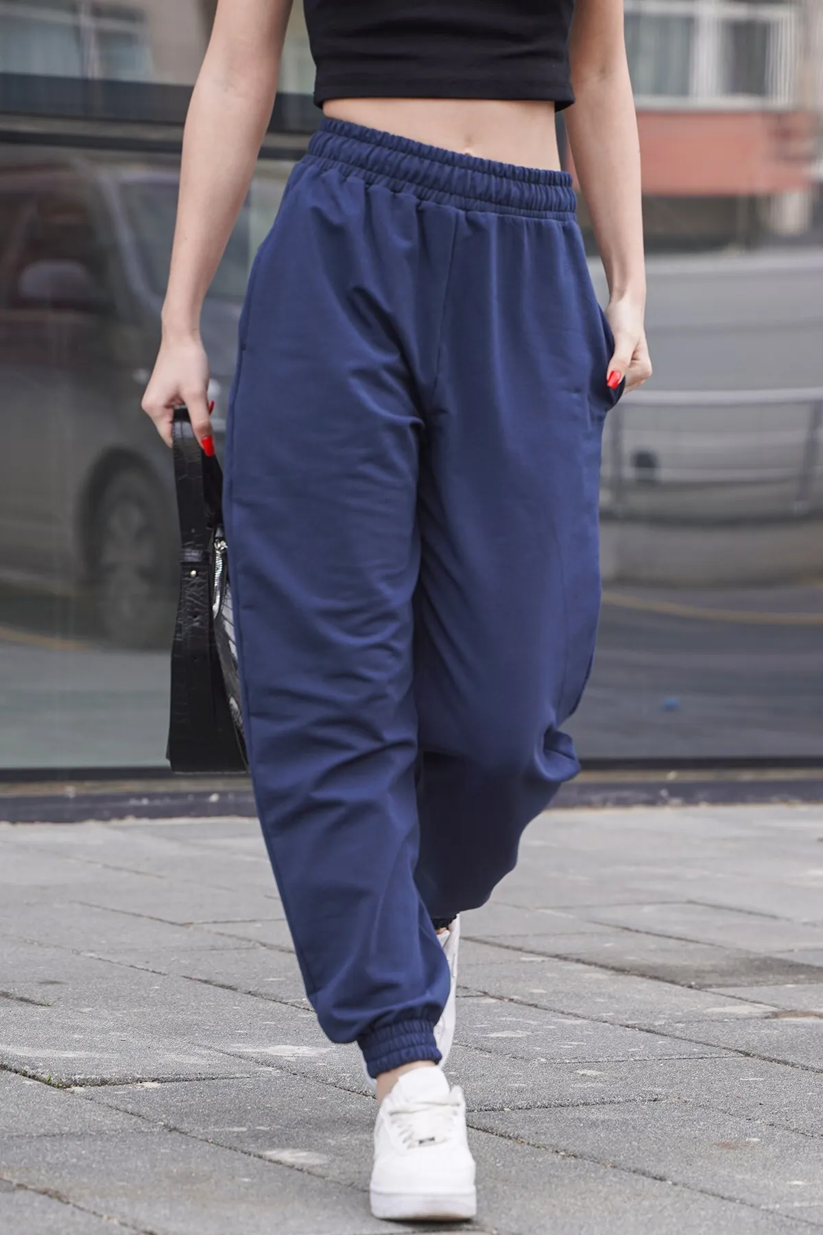 Madmext  Marineblaue Basic-Jogginghose mit bequemer Passform MG1635