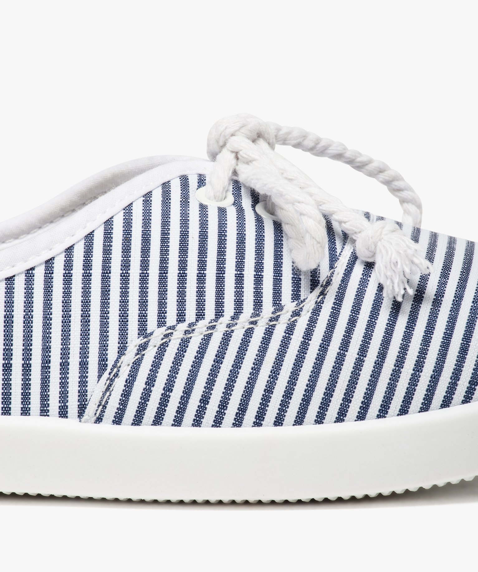 Baskets femme fines en toile avec lacets cordelette raye | GEMO