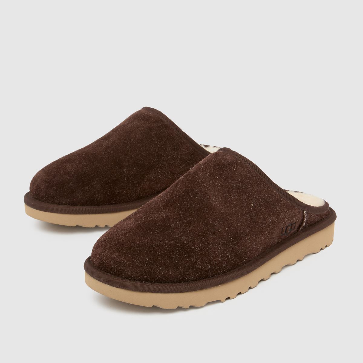 Klasični copati UGG brez rokavov iz žgane cedre