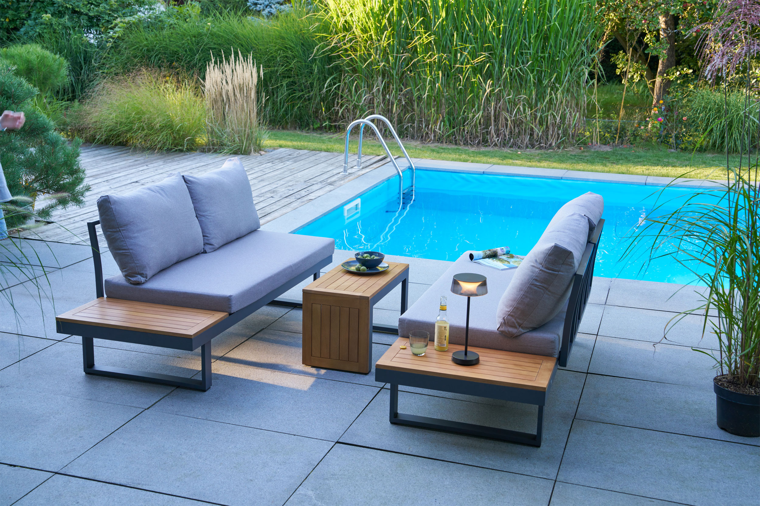 OUTDOORGartenlounge variabel stellbar