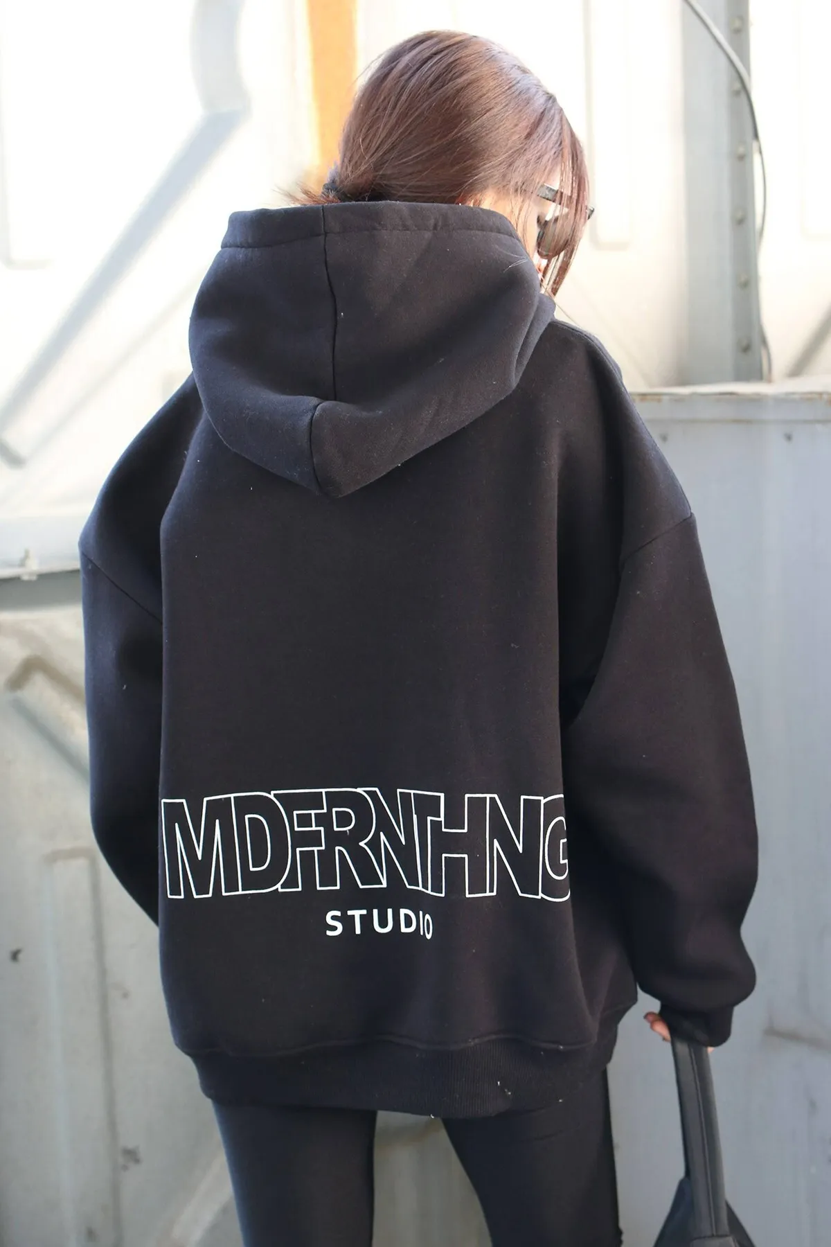 Madmext  Schwarzes bedrucktes Oversize-Sweatshirt „Mad Girls“ Mg1287