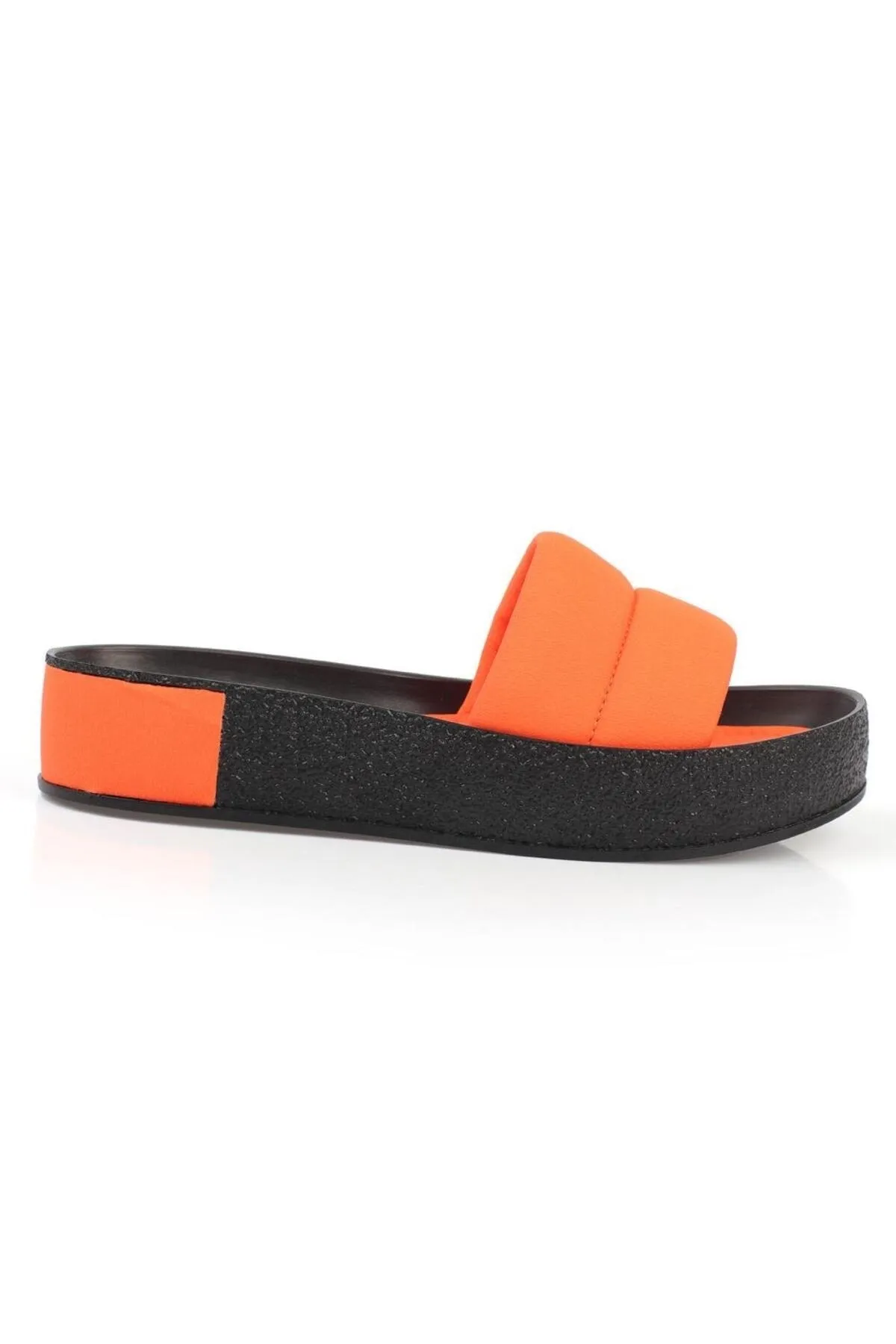 Capone Outfitters  Capone gesteppte, gebänderte, farbenfrohe, detaillierte Damenhausschuhe mit Keilabsatz, mattes Satin-Orange