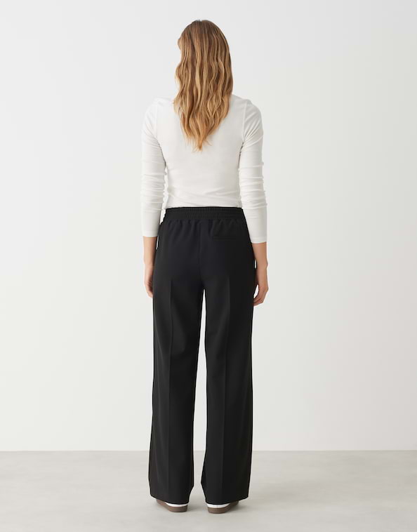 Bundfaltenhose Mutasi