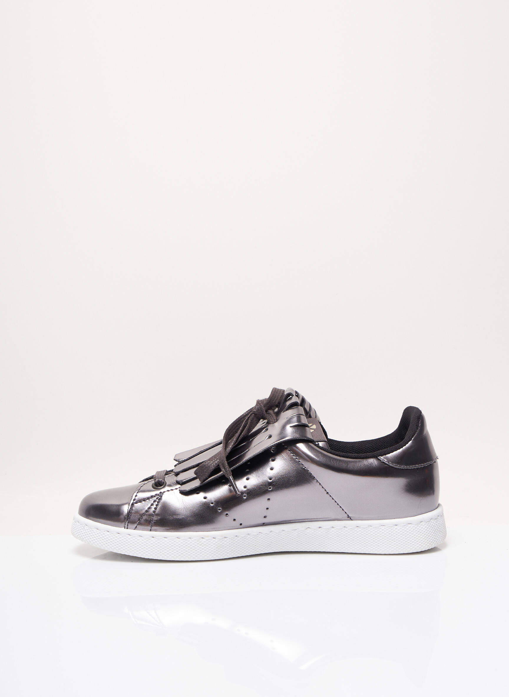 Victoria Baskets Femme couleur gris