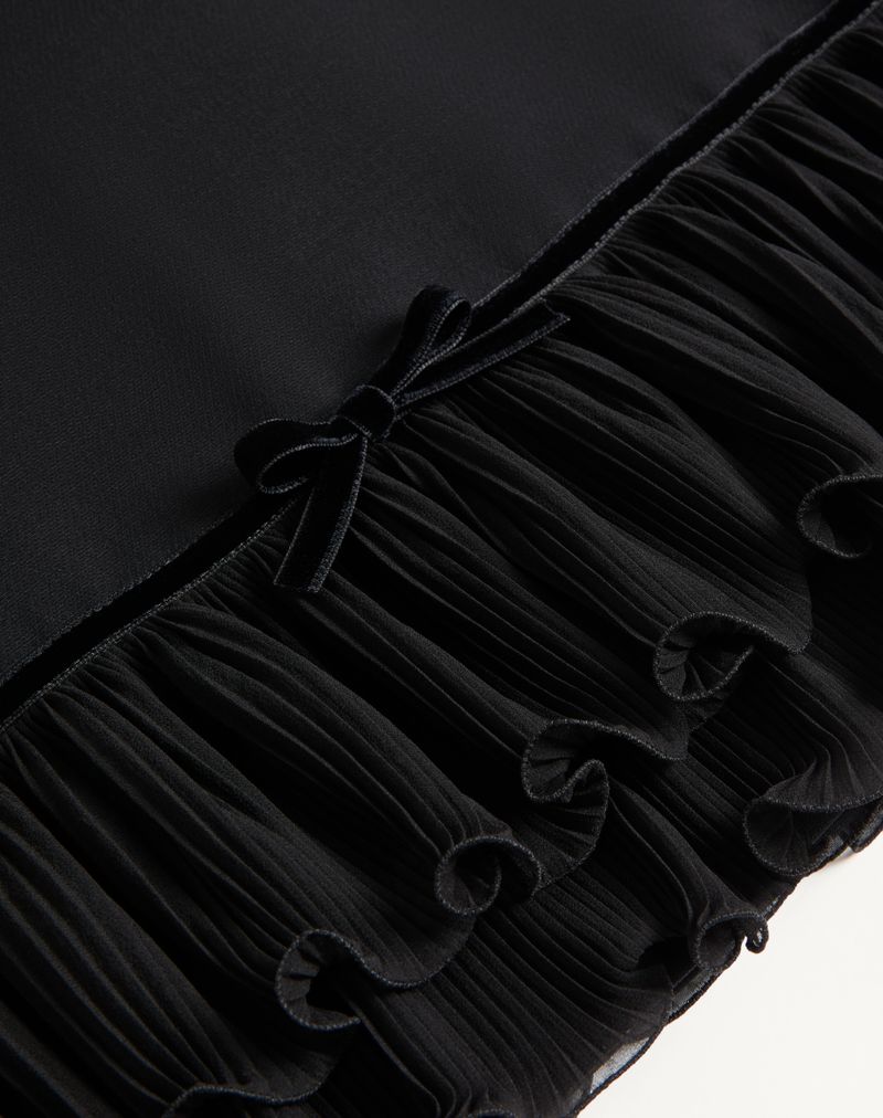Vestido curto de crepe de alta costura