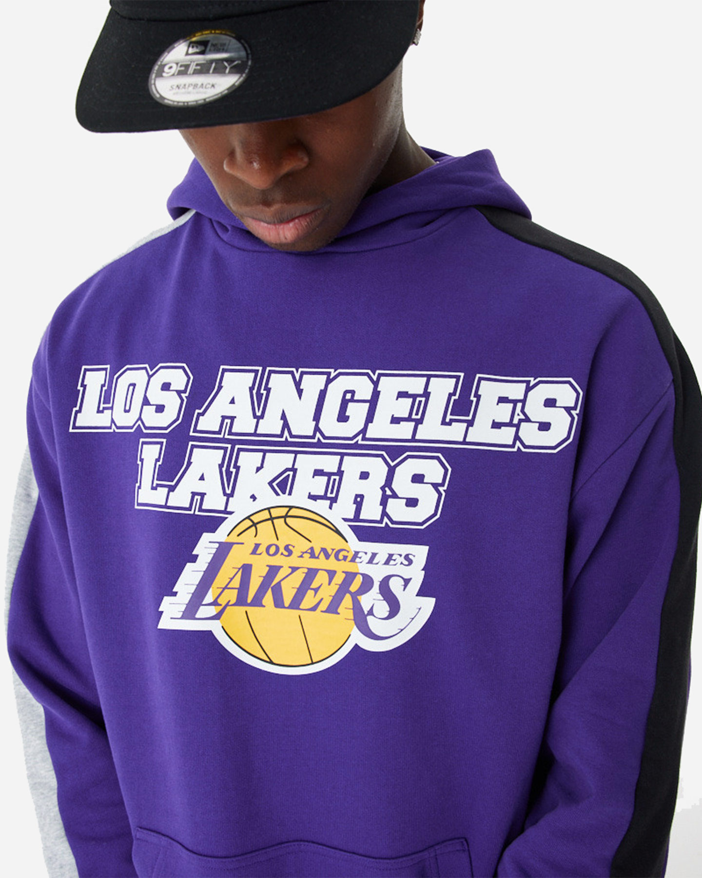 Plyšová šiltovka New Era s veľkou grafikou Los Angeles Lakers M60424463
