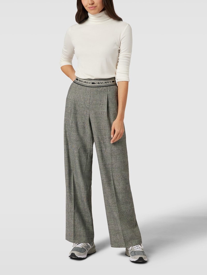 Hose mit Bundfalte Modell 'AVRIL PLEAT' in schwarz
