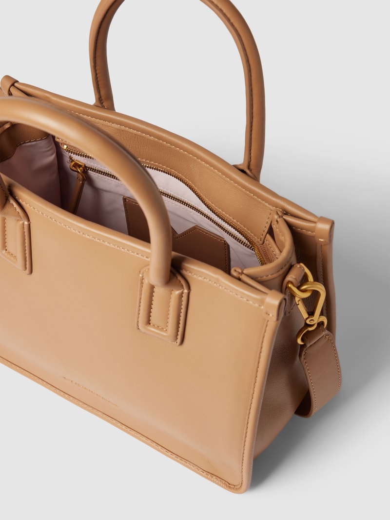 Tote Bag mit Label-Detail Modell 'LENA' in camel