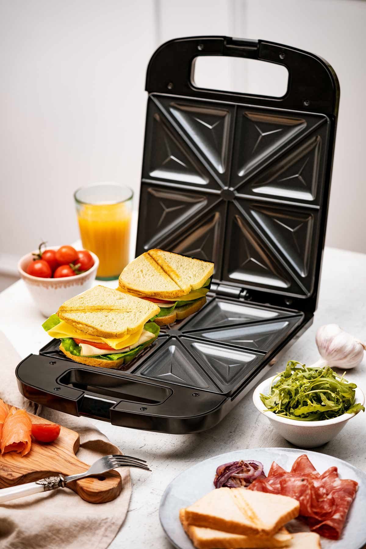 Adler Sandwichmaker AD-3055 Sandwich-Toaster für 4 Scheiben Toast, 2000 W