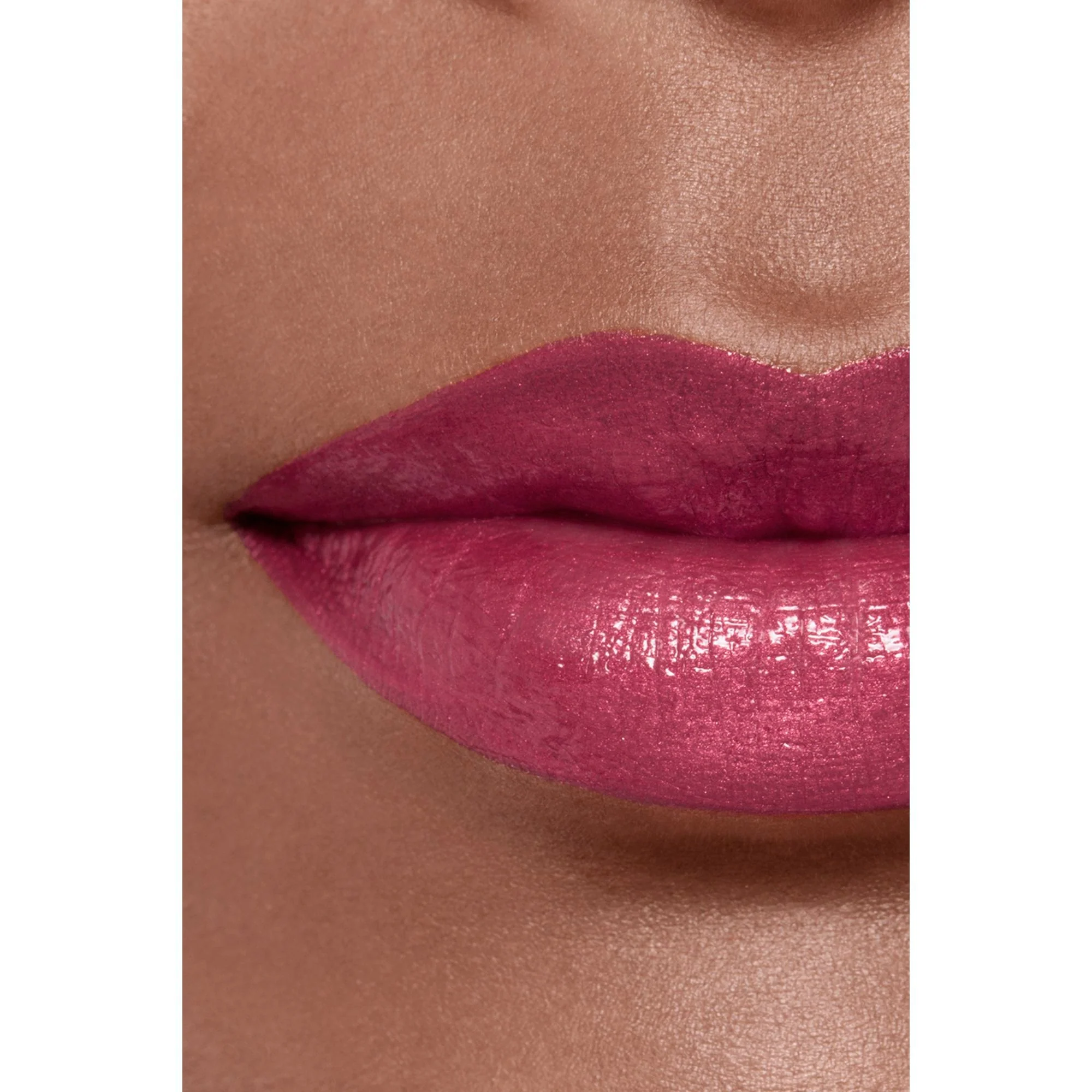 ROUGE ALLURE LAQUE - O BATOM LÍQUIDO BRILHANTE DE DURAÇÃO EXTREMA