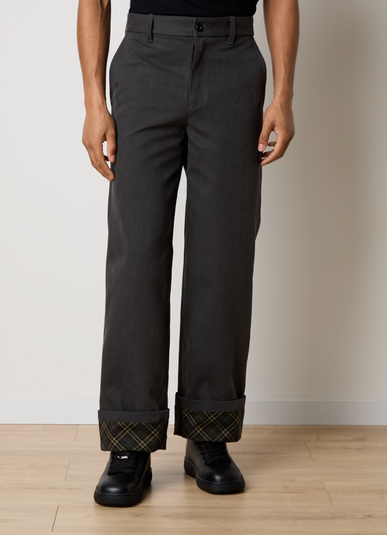 Calça jeans reta Burberry com bordado do logotipo.