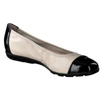 Caprice Ballerina in beige