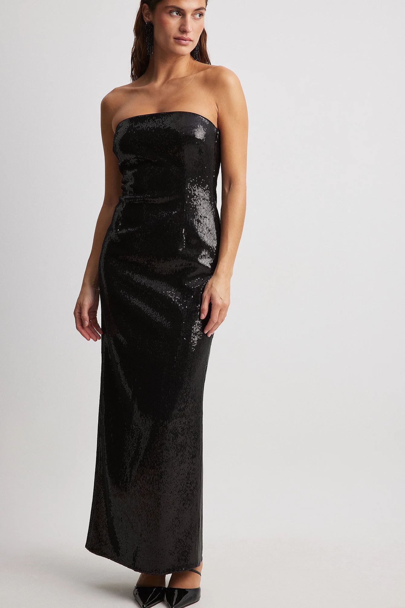 Pailletten-Maxikleid in Wet-Optik