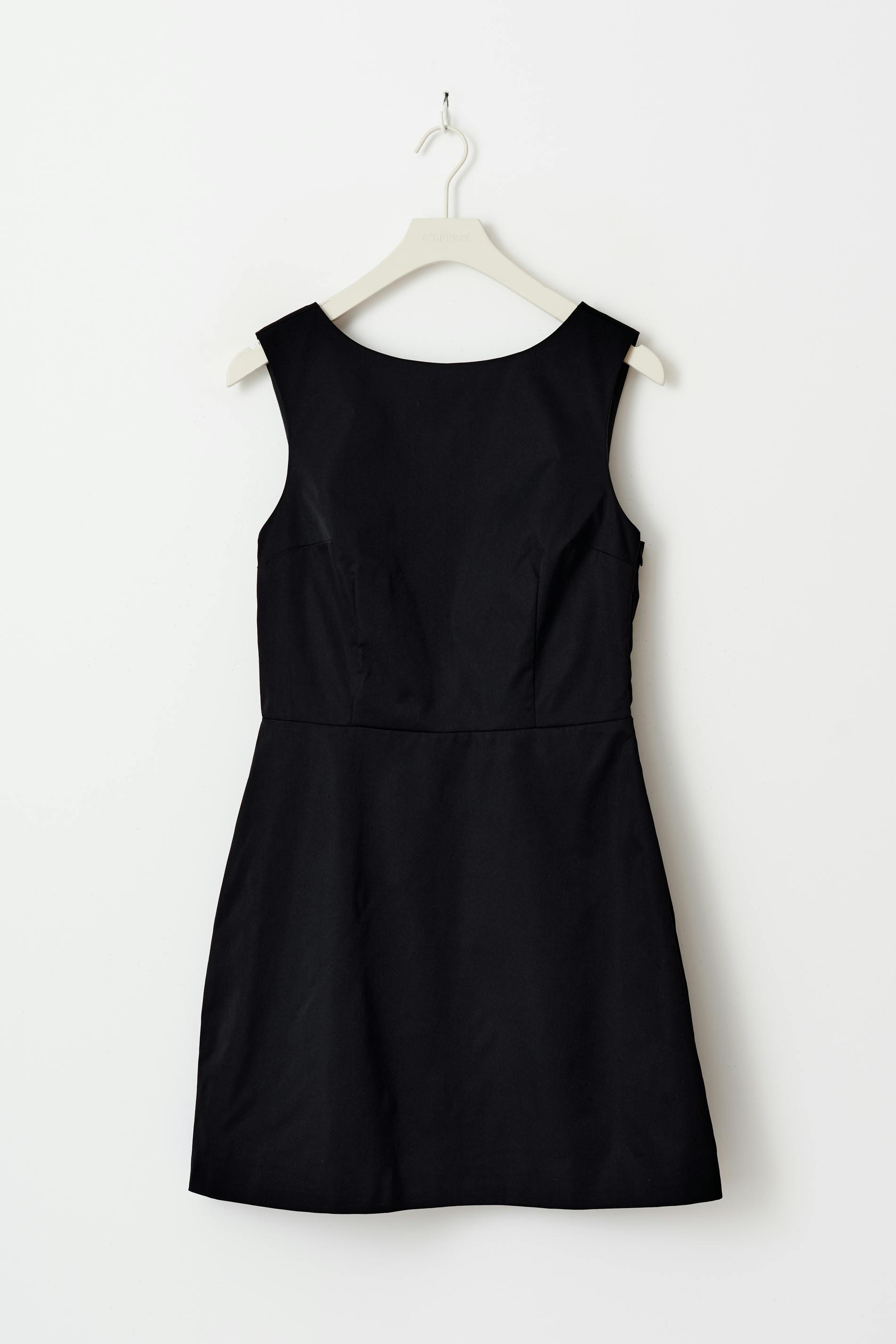 Bow dress