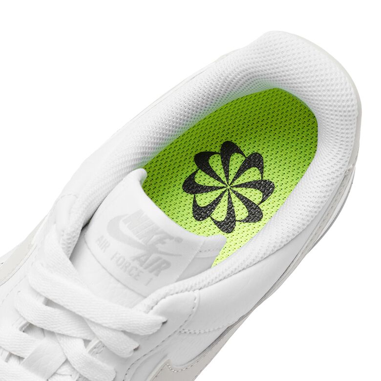 NIKE Air Force 1 '07 SE white/photon dust-white-volt