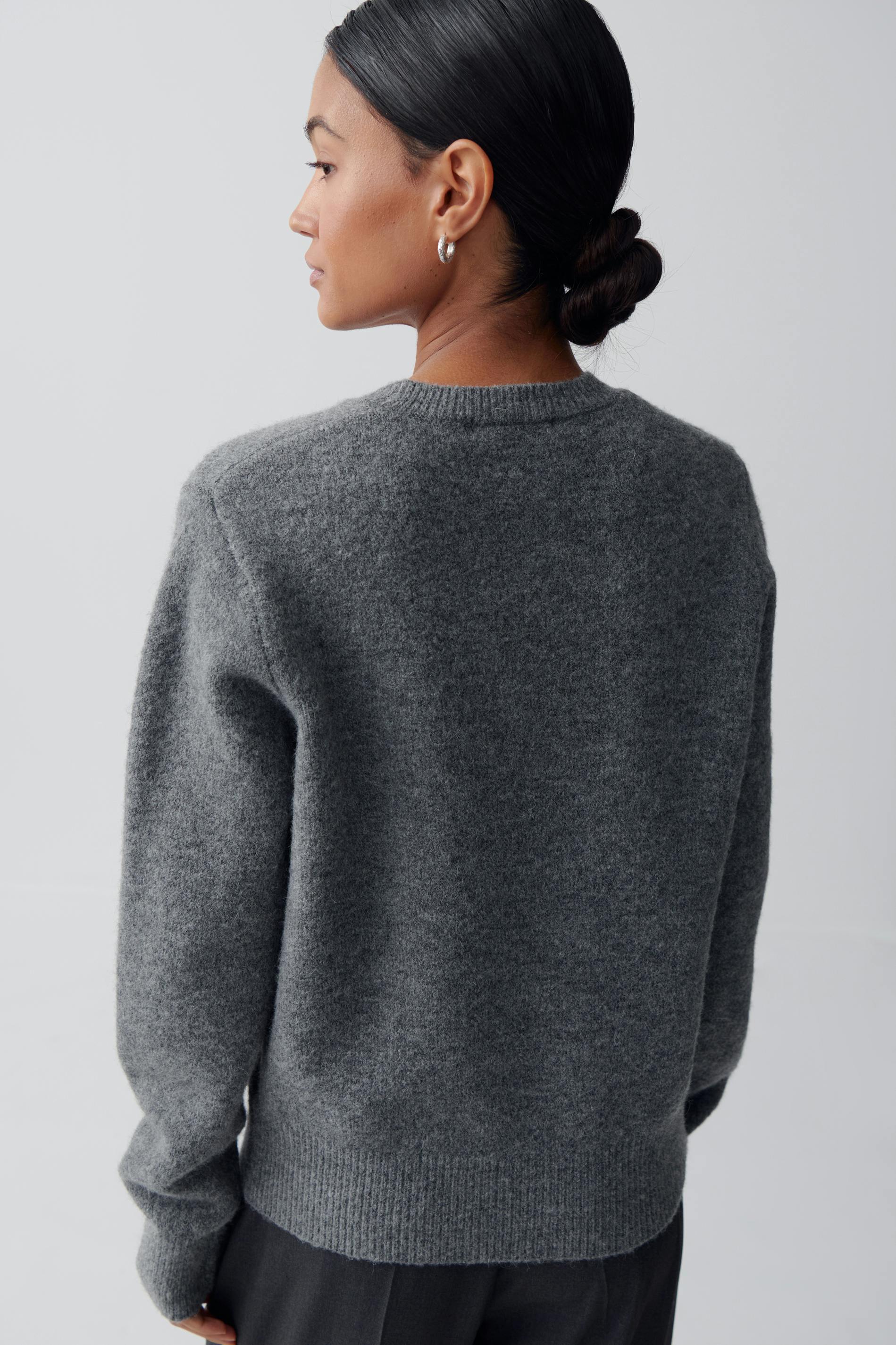 Knitted crew neck sweater