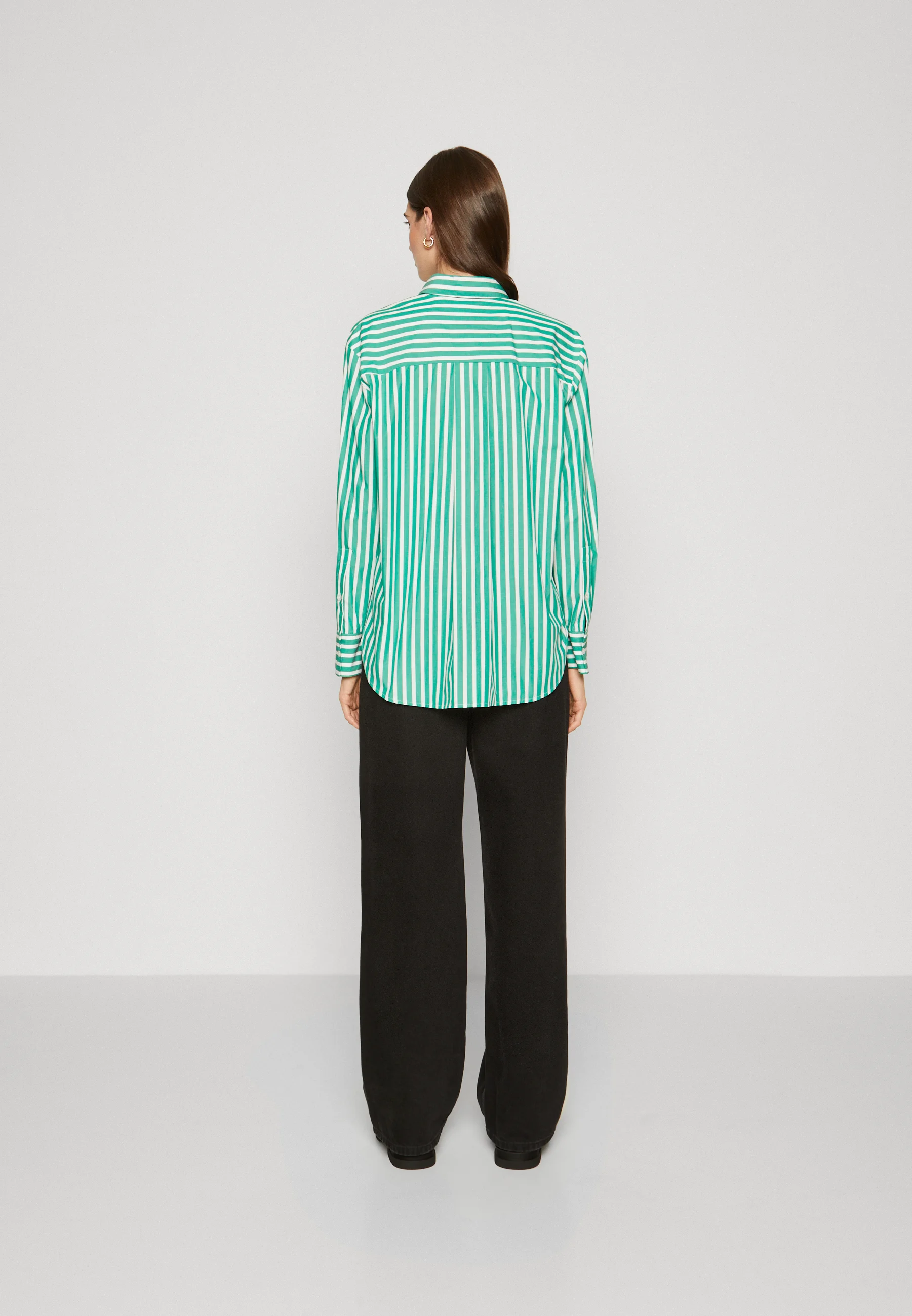 Camisa Tommy Hilfiger de rayas de ajuste fácil - Camisa