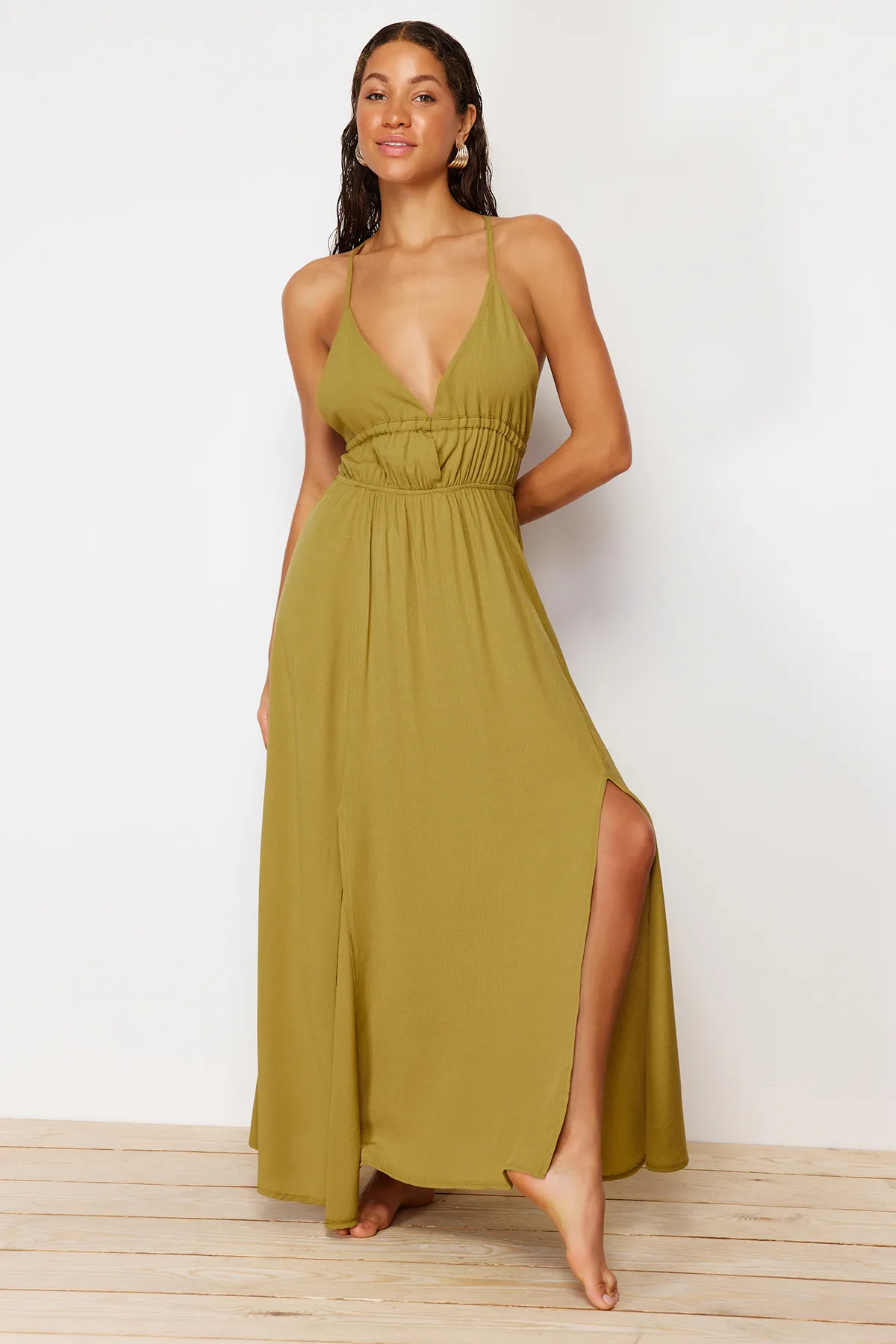 Trendyol Collection  Khakifarbenes, gewebtes, gerafftes Maxi-Strandkleid TBESS23EL00063