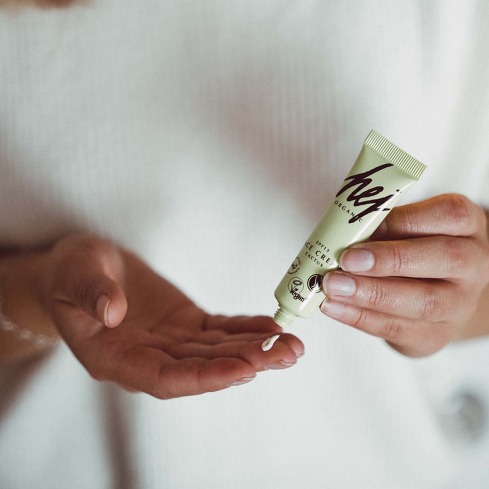 hej organic THE YOUNGSTAR EYE CREAM Crème contour des yeux